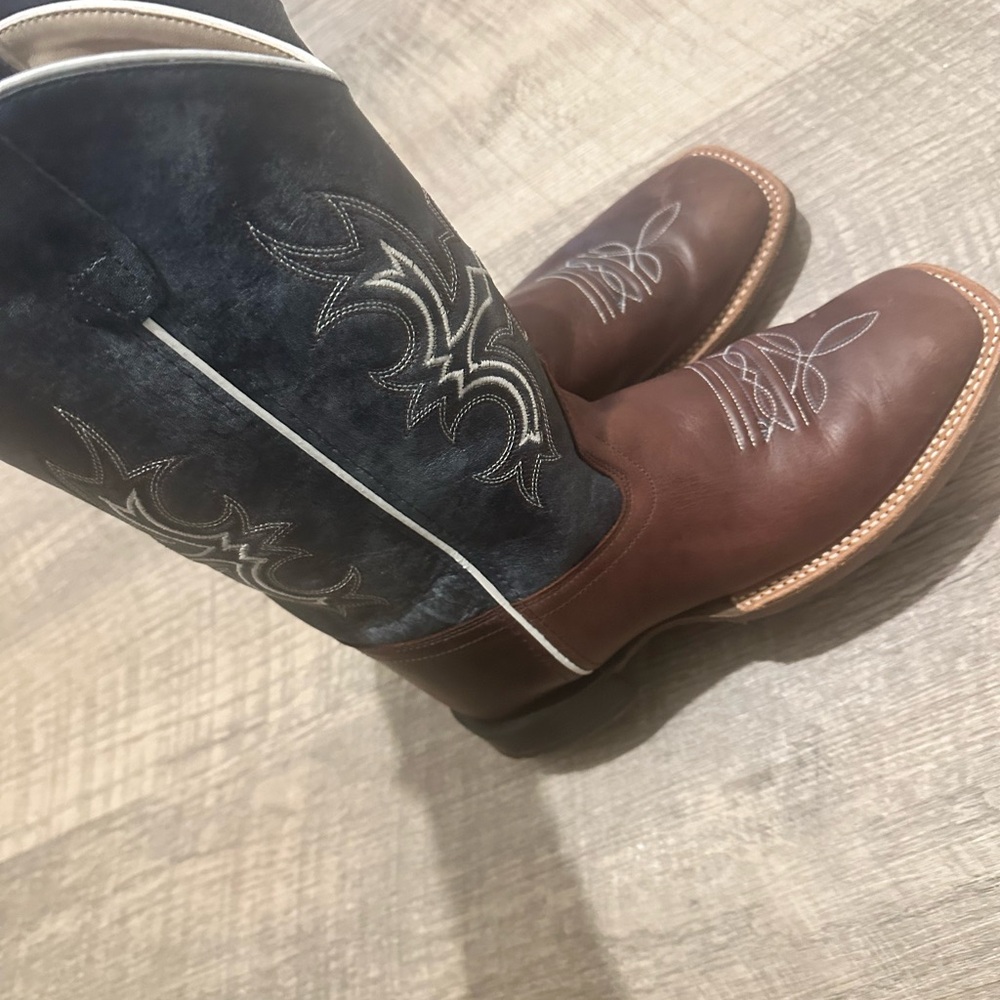 Old West Cowboy Boots Brown and Blue Classic Design